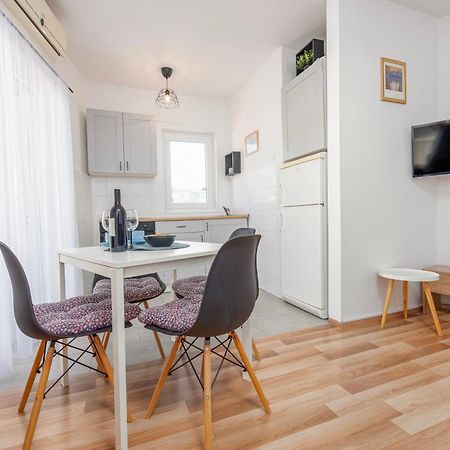 Apartman Iva Новаля Екстериор снимка